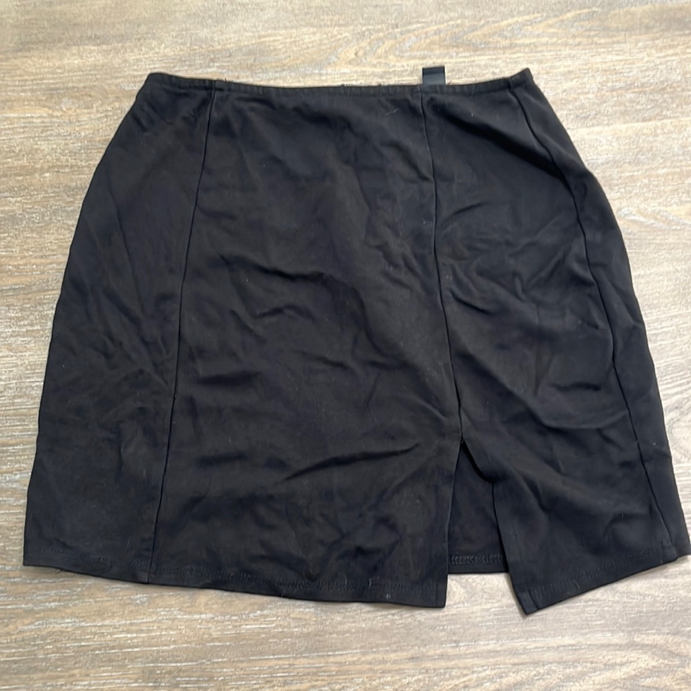 Windsor size 2 black skirt